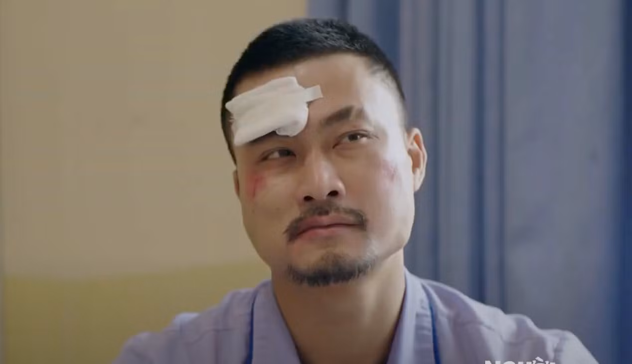 Phân cảnh bà Thư xin Trí (Duy Hưng) tha cho con riêng của chồng để lại nhiều ấn tượng cho diễn viên Vân Dung.