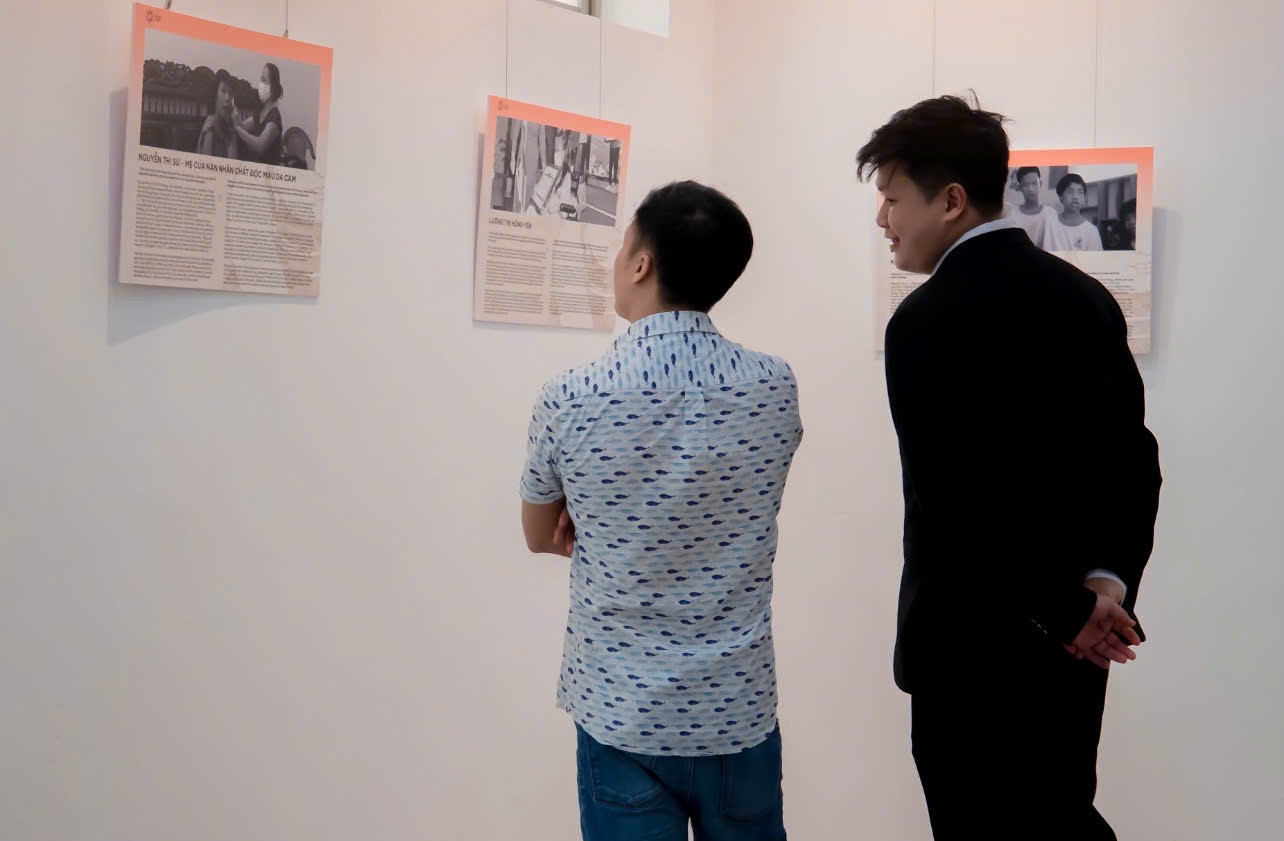 Những câu chuyện về mảnh đời yếu thế nhưng không ngừng vươn lên, khẳng định mình trong xã hội. Ảnh: Gia Linh. Những câu chuyện về mảnh đời yếu thế nhưng không ngừng vươn lên, khẳng định mình trong xã hội. Ảnh: Gia Linh.