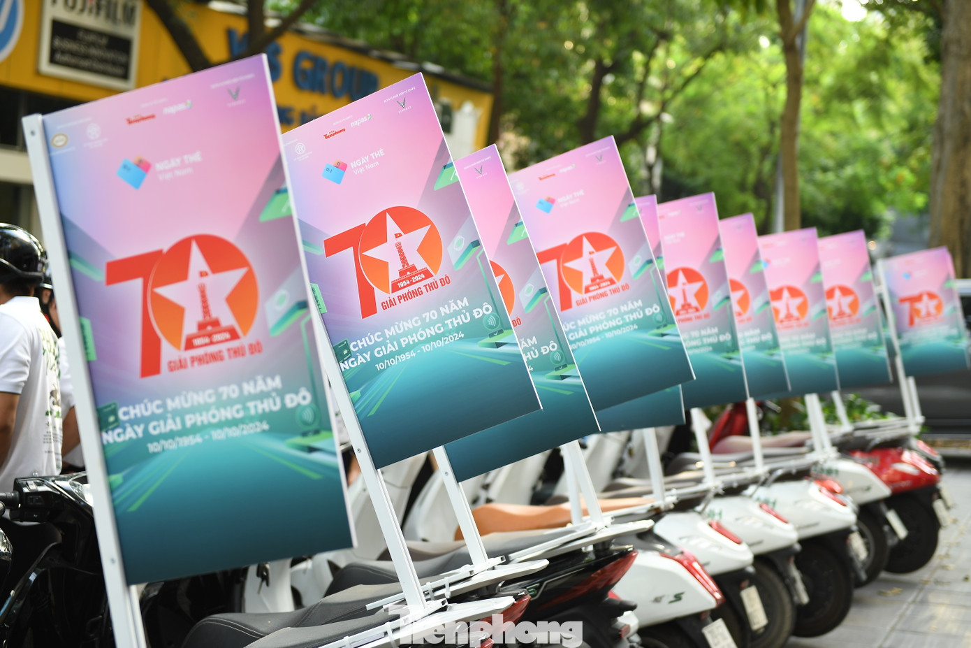 Roadshow sáng 28/9 cũng là một trong những sáng kiến của Ban tổ chức Ngày Thẻ Việt Nam 2024 nhằm lan tỏa ý nghĩa của hội thảo do UBND TP. Hà Nội đồng chỉ đạo nội dung, là một trong những hoạt động hướng tới kỷ niệm 70 năm giải phóng Thủ đô.