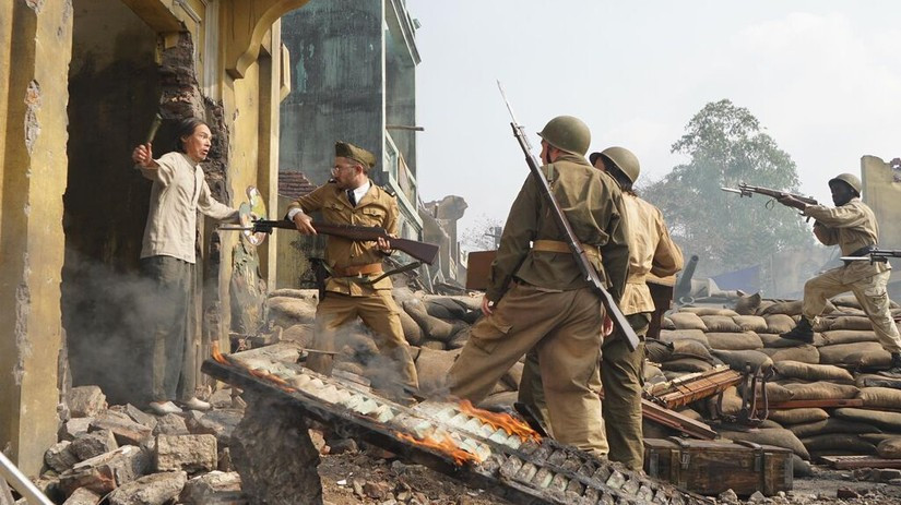 Nhà sản xuất Đào, phở và piano gặp may khi có được cơ hội phát hành như mơ.