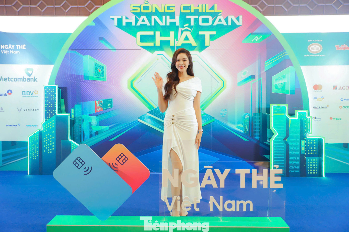 Hoa hậu Đỗ Thị Hà xuất hiện rạng rỡ tại họp báo Ngày Thẻ Việt Nam 2024. Đỗ Thị Hà tiếp nối MC Khánh Vy trở thành Đại sứ Ngày Thẻ Việt Nam 2024.