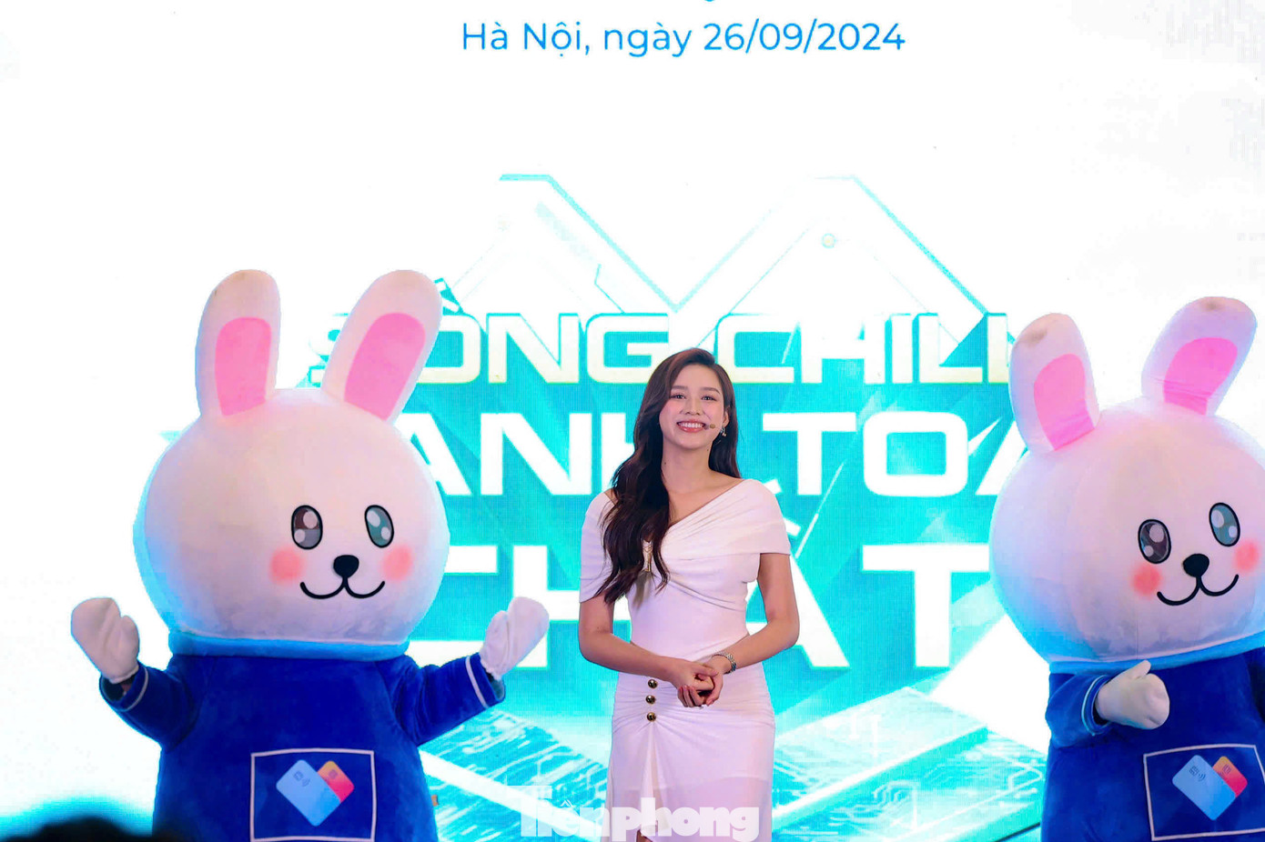 Sau khi tốt nghiệp Đại học Kinh tế quốc dân, HHVN 2020 có định hướng rõ ràng về nghề nghiệp. Cô đang thử sức kinh doanh và xây dựng hình ảnh của một CEO và càng nắm bắt rõ nét hơn về vai trò của thanh toán thông minh.