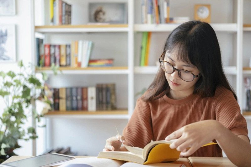 Cơ chế thị trường phần nào ảnh hưởng thói quen đọc sách của người dân Việt Nam. Cơ chế thị trường phần nào ảnh hưởng thói quen đọc sách của người dân Việt Nam.