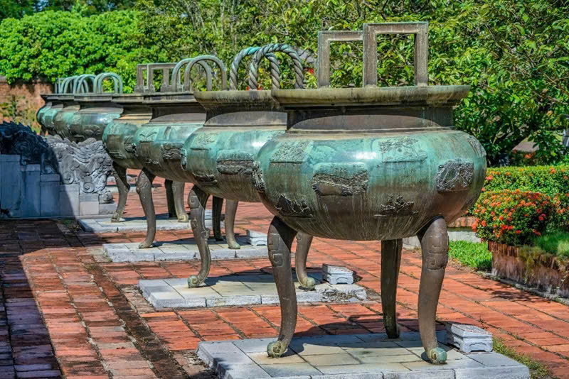 Những bản đúc nổi trên chín đỉnh đồng ở Hoàng cung Huế được đưa vào Danh mục Di sản tư liệu khu vực châu Á - Thái Bình Dương.