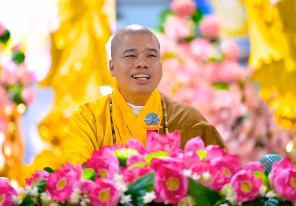 Đại đức Thích Nhuận Đức bị Giáo hội Phật giáo Việt Nam (GHPGVN) nghiêm cấm thuyết giảng dưới mọi hình thức.