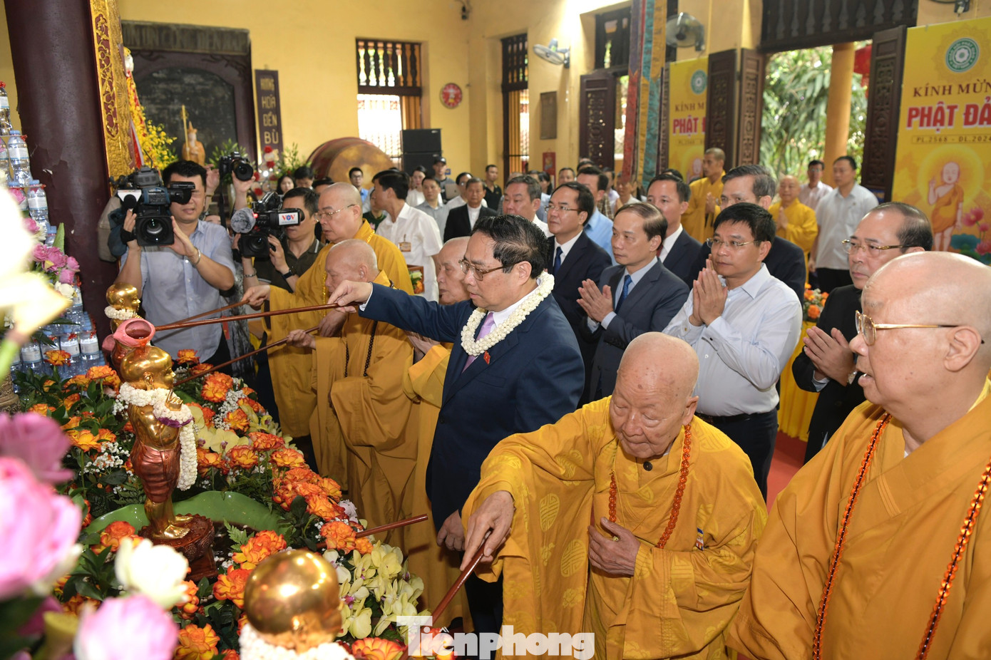 “Trong bối cảnh đất nước hội nhập quốc tế ngày càng sâu rộng, chúng ta rất vui mừng khi GHPGVN đẩy mạnh hoạt động giao lưu quốc tế, có những đóng góp quan trọng cho sự phát triển của Phật giáo thế giới, qua đó dần nâng cao vị thế của Việt Nam trên trường quốc tế, khẳng định chính sách tôn trọng, đảm bảo quyền tự do tôn giáo của Đảng và Nhà nước ta”, Thủ tướng Phạm Minh Chính nhận định.