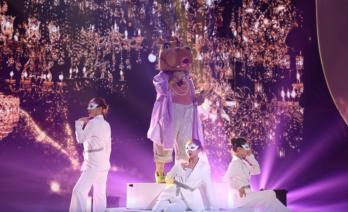 Game show cần có sự thay đổi qua các mùa để khán giả không cảm thấy nhàm chán. Game show cần có sự thay đổi qua các mùa để khán giả không cảm thấy nhàm chán.