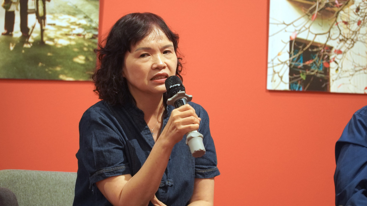 Nhà thơ Trần Kim Hoa khẳng định AI chỉ nên là công cụ hỗ trợ tác giả trong việc tổng hợp kiến thức.