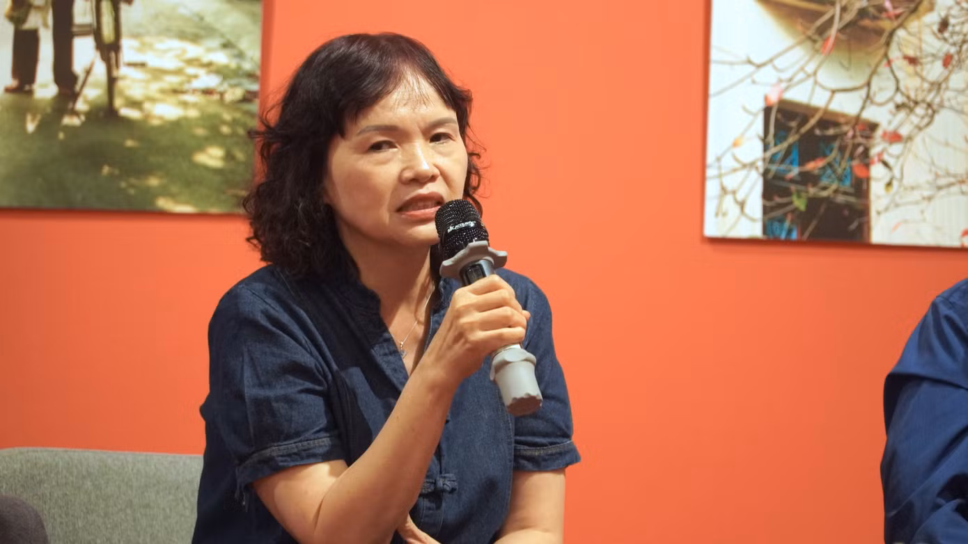 Nhà thơ Trần Kim Hoa khẳng định AI chỉ nên là công cụ hỗ trợ tác giả trong việc tổng hợp kiến thức.