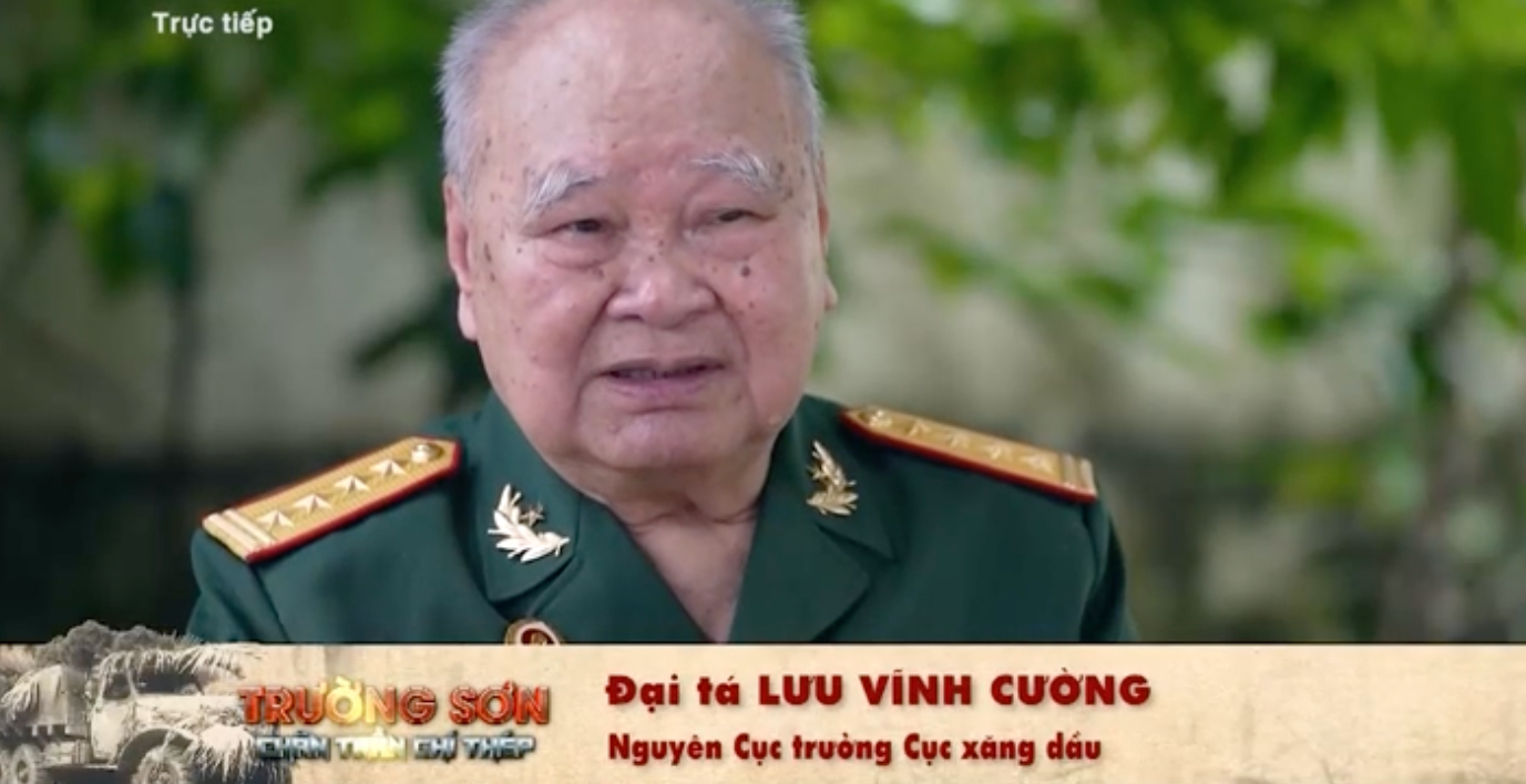 Những nhân chứng lịch sử không nén nổi nước mắt khi kể về hành trình giữ "mạch máu" bằng máu Những nhân chứng lịch sử không nén nổi nước mắt khi kể về hành trình giữ "mạch máu" bằng máu