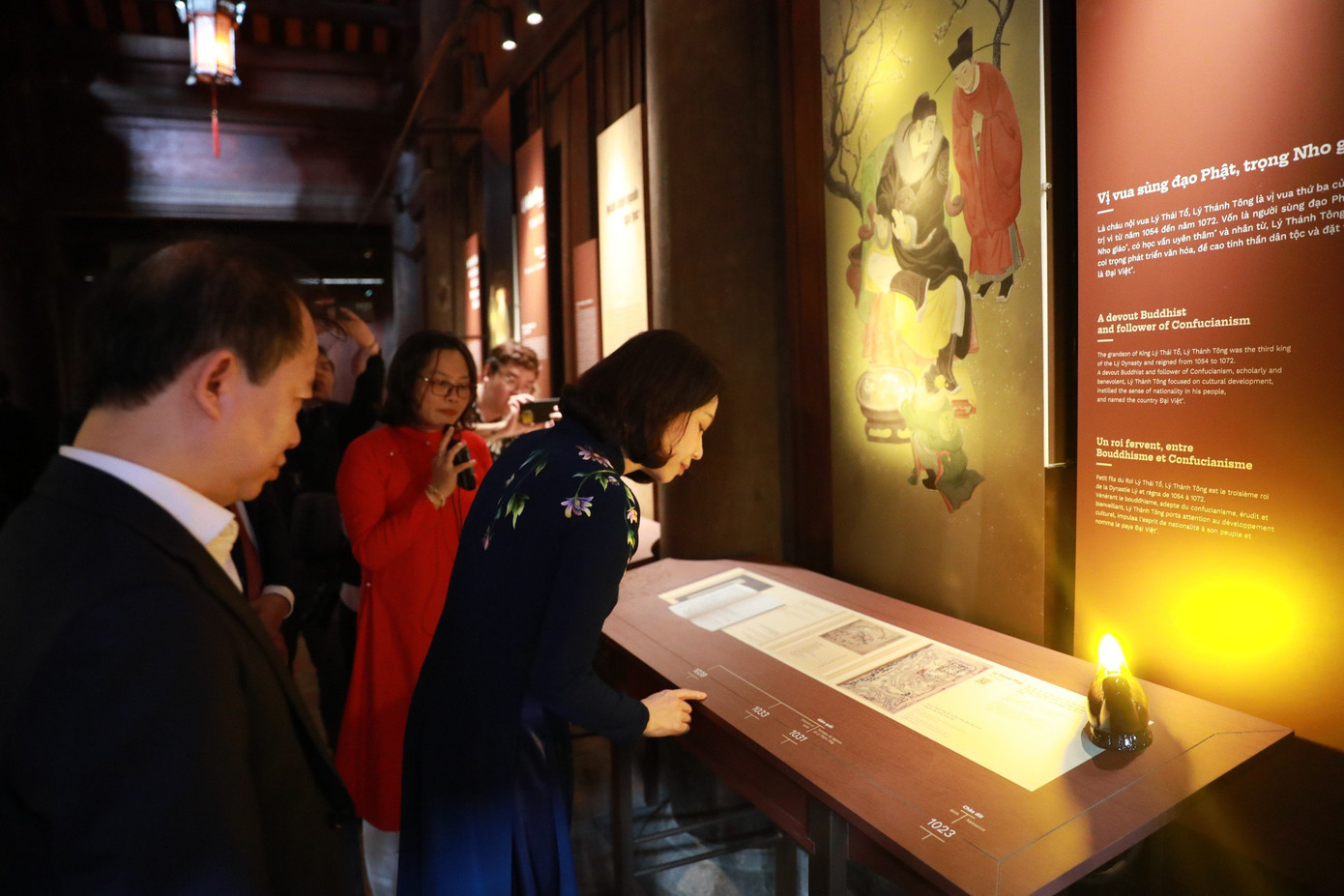 Trưng bày nối tiếp nội dung với trưng bày Quốc Tử Giám - Trường Quốc học đầu tiên thành một chỉnh thể, nhằm giải đáp cho công chúng về lịch sử ra đời, phát triển của khu di tích Văn Miếu - Quốc Tử Giám và kết quả nền giáo dục khoa cử Việt Nam thời quân chủ. Trưng bày nối tiếp nội dung với trưng bày Quốc Tử Giám - Trường Quốc học đầu tiên thành một chỉnh thể, nhằm giải đáp cho công chúng về lịch sử ra đời, phát triển của khu di tích Văn Miếu - Quốc Tử Giám và kết quả nền giáo dục khoa cử Việt Nam thời quân chủ.