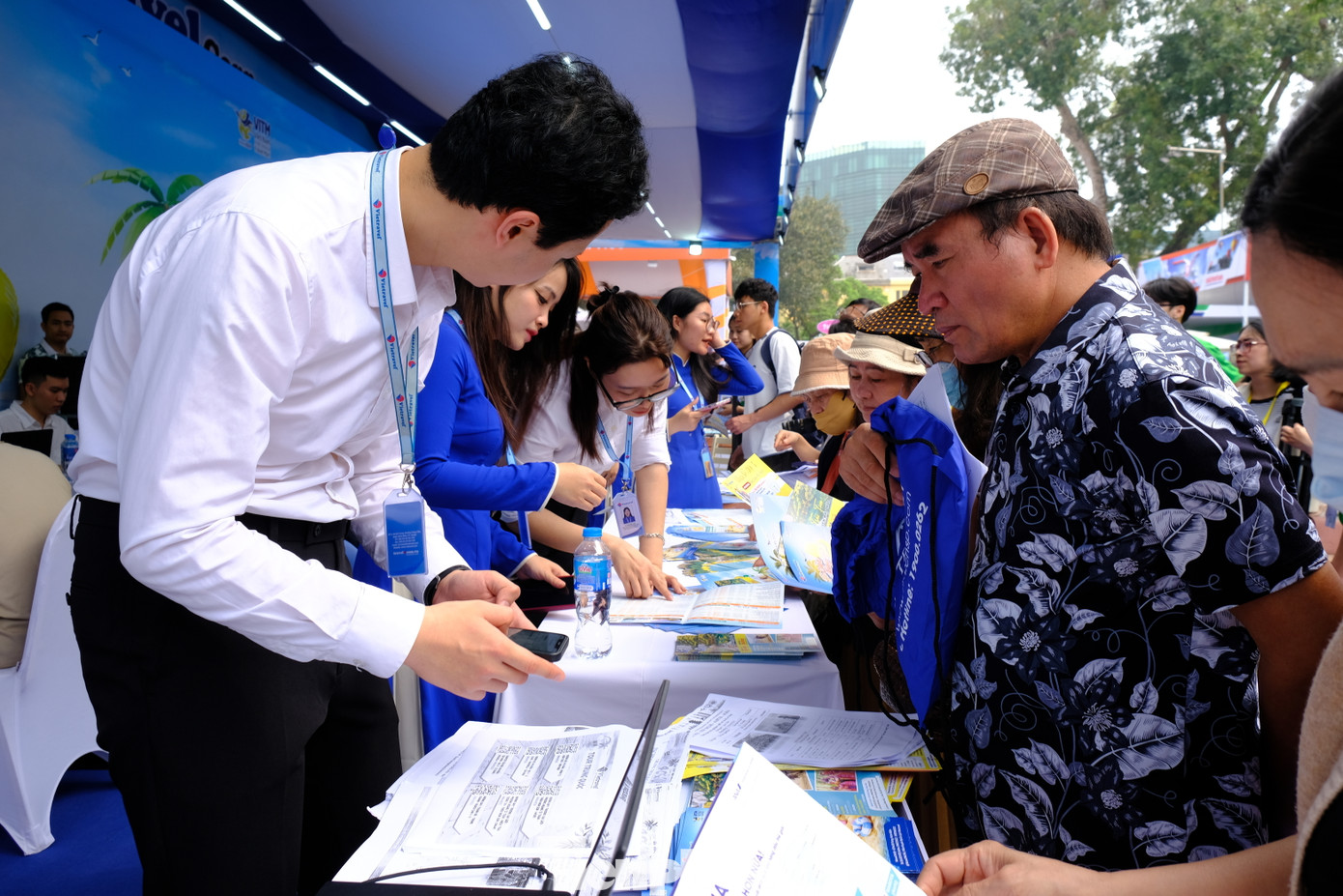 Nhu cầu du lịch dịp 30/4 được dự báo tăng cao. Ảnh: Gia Linh.