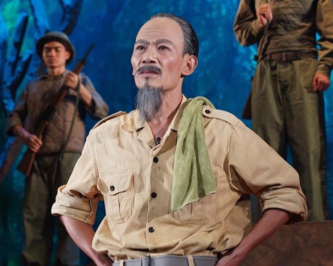 Vở chính luận Đêm trắng là một trong những tác phẩm đắt khách của Nhà hát Kịch Việt Nam trong năm 2024. Vở chính luận Đêm trắng là một trong những tác phẩm đắt khách của Nhà hát Kịch Việt Nam trong năm 2024.