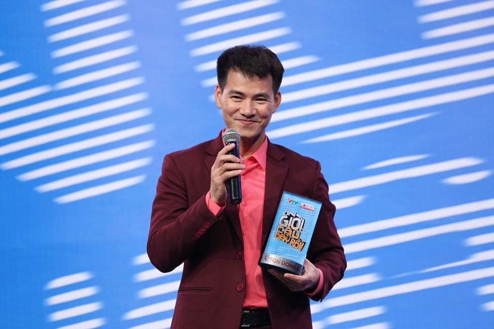 NSND Xuân Bắc là MC của nhiều chương trình truyền hình nổi tiếng như Đuổi hình bắt chữ, Ơn giời cậu đây rồi. NSND Xuân Bắc là MC của nhiều chương trình truyền hình nổi tiếng như Đuổi hình bắt chữ, Ơn giời cậu đây rồi.