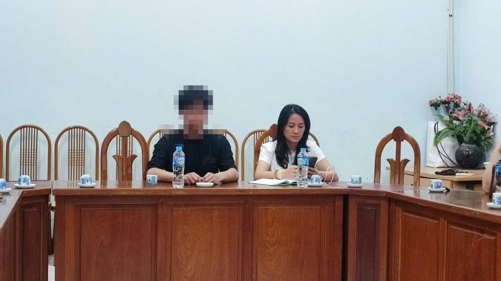 Cá nhân thực hiện hành vi chuyển khoản 10.000 đồng ủng hộ bão dưới mác Liên đoàn Xiếc Việt Nam đến trình diện.