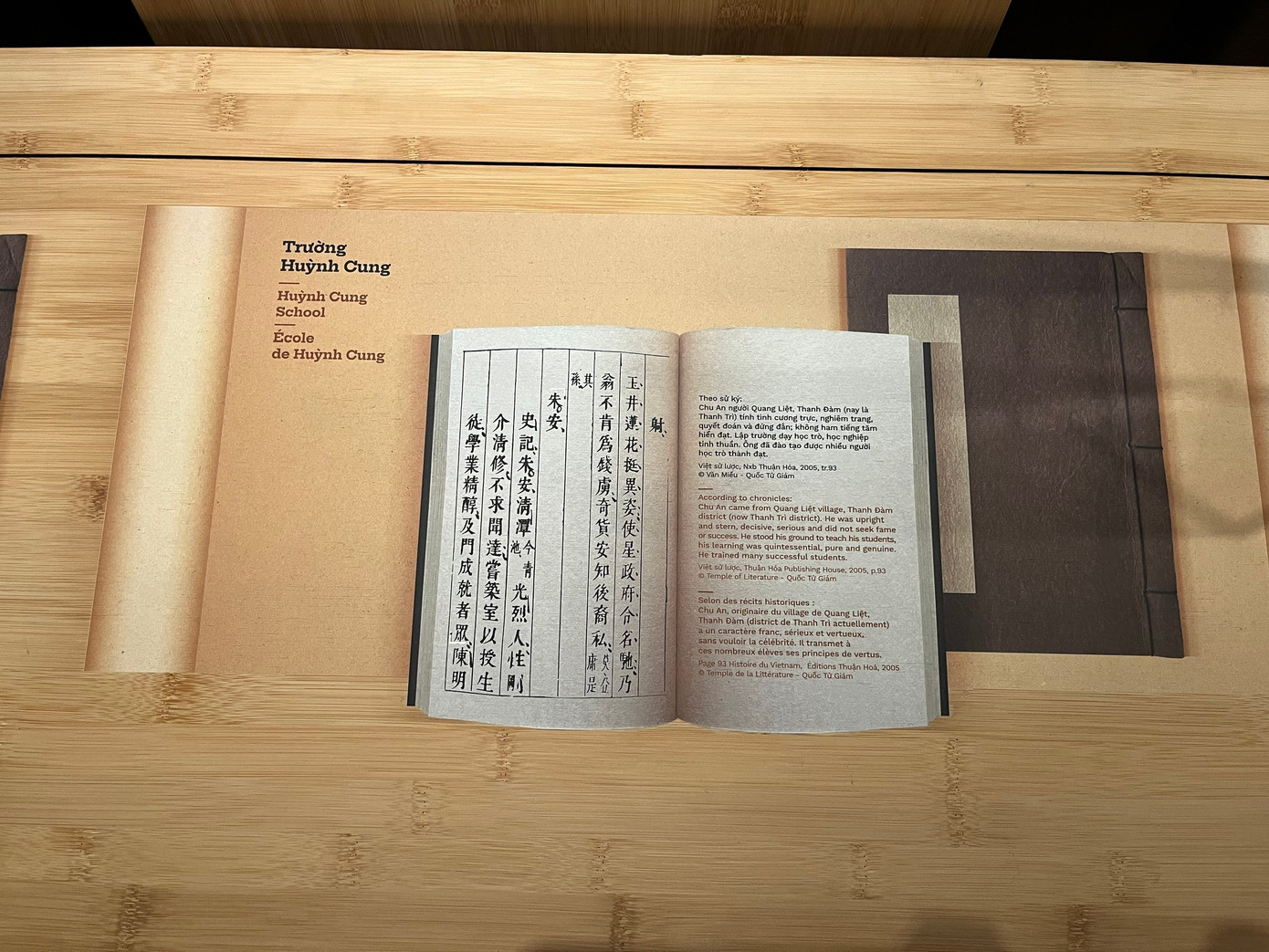 Thông qua các tài liệu, hiện vật, trưng bày tái hiện không gian di sản văn hóa nhằm phục vụ tốt nhất nhu cầu của khách tham quan. Sau khi tham quan trưng bày, du khách hiểu hơn về những đóng góp của những danh nhân đối với giáo dục, bồi dưỡng nhân tài và những bài học kinh nghiệm vẫn còn nguyên giá trị đối với đời sống xã hội hiện nay. Thông qua các tài liệu, hiện vật, trưng bày tái hiện không gian di sản văn hóa nhằm phục vụ tốt nhất nhu cầu của khách tham quan. Sau khi tham quan trưng bày, du khách hiểu hơn về những đóng góp của những danh nhân đối với giáo dục, bồi dưỡng nhân tài và những bài học kinh nghiệm vẫn còn nguyên giá trị đối với đời sống xã hội hiện nay.