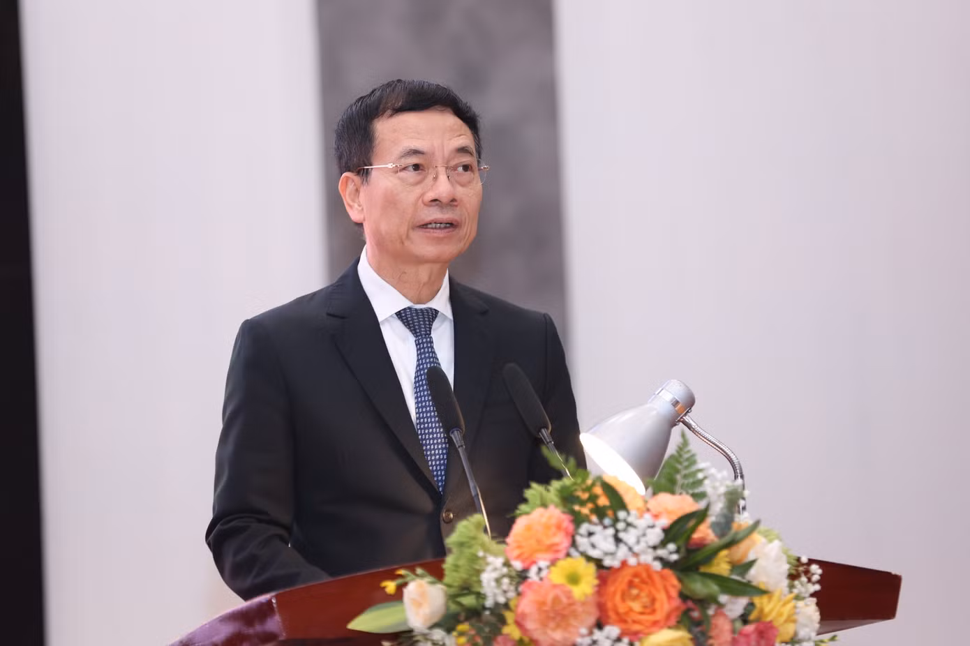 Bộ trưởng Bộ Thông tin và Truyền thông Nguyễn Mạnh Hùng đề nghị các NXB cần chú trọng hơn trong khâu chọn lựa bản thảo, nghiên cứu kỹ nhu cầu, thị hiếu độc giả.