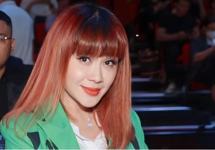 Nhạc sĩ Lưu Thiên Hương nộp đơn xin nghỉ tại Nhạc viện TPHCM. Nhạc sĩ Lưu Thiên Hương nộp đơn xin nghỉ tại Nhạc viện TPHCM.