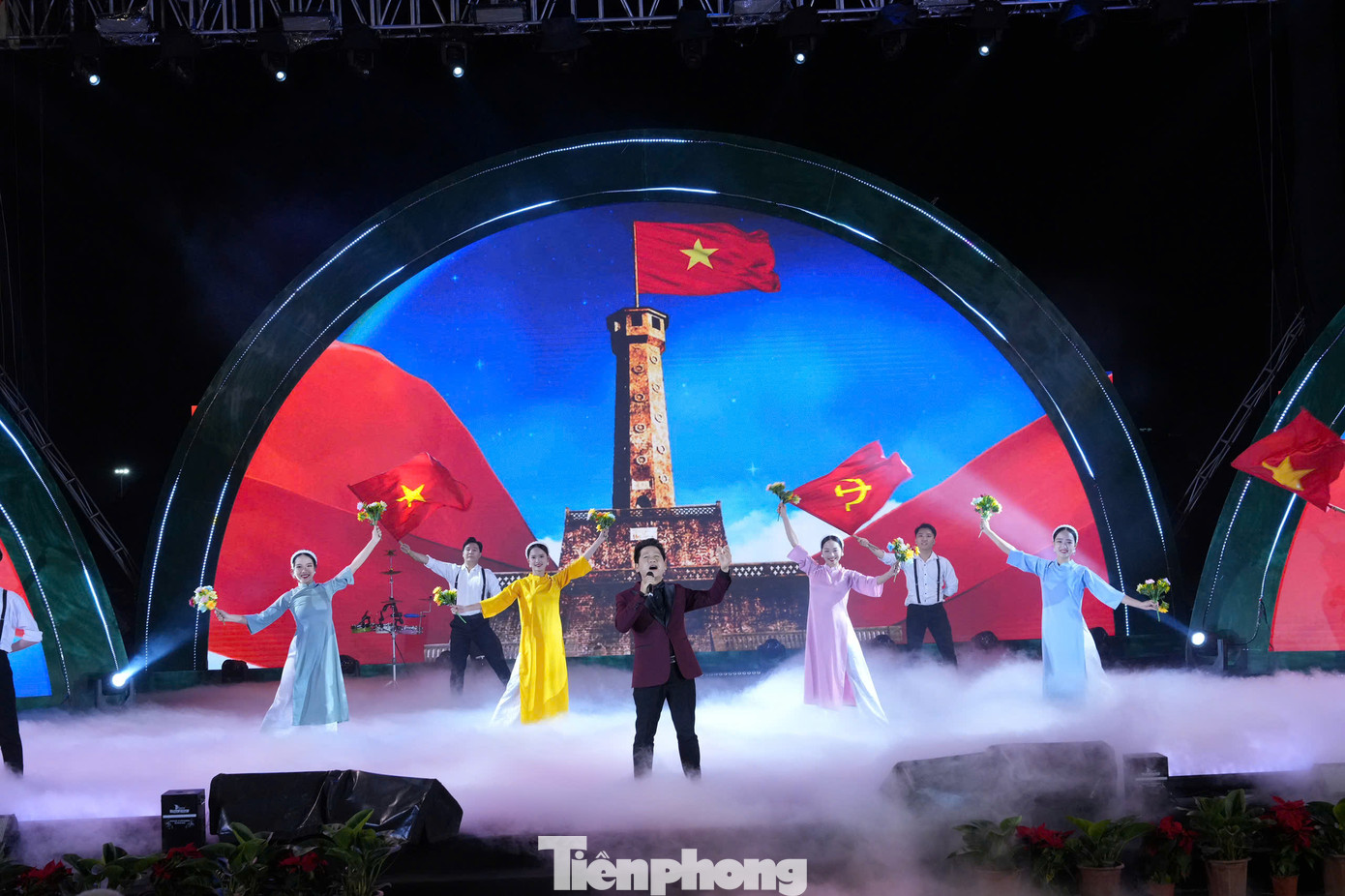 Lễ khai mạc Lễ hội Văn hóa ẩm thực Hà Nội diễn ra tại công viên Thống Nhất (Trần Nhân Tông, Hai Bà Trưng) tối 29/11. Lễ khai mạc Lễ hội Văn hóa ẩm thực Hà Nội diễn ra tại công viên Thống Nhất (Trần Nhân Tông, Hai Bà Trưng) tối 29/11.