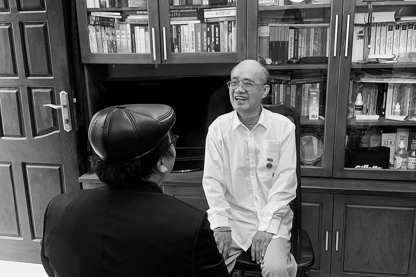 Nhà văn Nguyễn Khắc Trường đã trút hơi thở cuối cùng tại nhà riêng ngày 02/10.