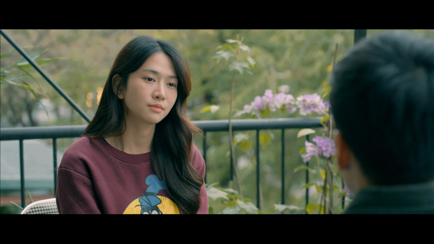 Gương mặt xinh xắn kết hợp với diễn xuất tự nhiên, Lê Bống tạo thiện cảm. Gương mặt xinh xắn kết hợp với diễn xuất tự nhiên, Lê Bống tạo thiện cảm.