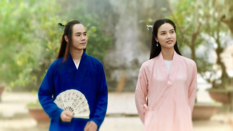 Áo ngũ thân được sử dụng nhiều trong phim ảnh, MV ca nhạc. Áo ngũ thân được sử dụng nhiều trong phim ảnh, MV ca nhạc.