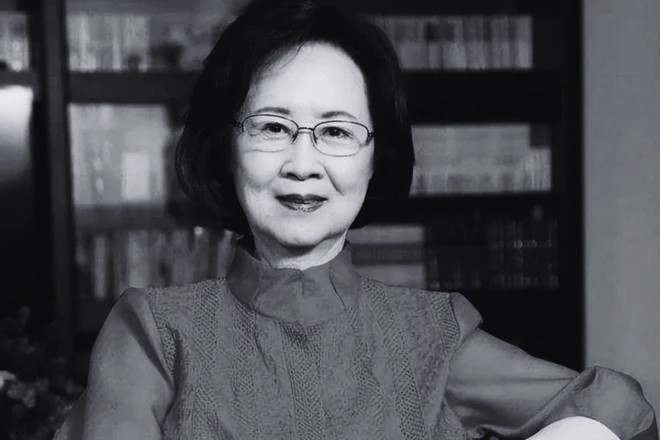 Theo truyền thông, nhà văn Quỳnh Dao tự tử và qua đời tại nhà riêng.