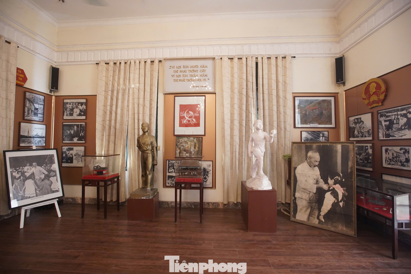 Trong gần 70 năm qua, Cung Thiếu Nhi Hà Nội đã trở thành ngôi nhà tuổi thơ, mạch nguồn văn hóa cho trẻ em nhiều thế hệ, gắn liền với các phong trào thanh thiếu niên trong các hoạt động giáo dục văn hóa, nghệ thuật. Nơi đây cũng lưu giữ nhiều hình ảnh, kỷ niệm của Chủ tịch Hồ Chí Minh với thiếu nhi Hà Nội.