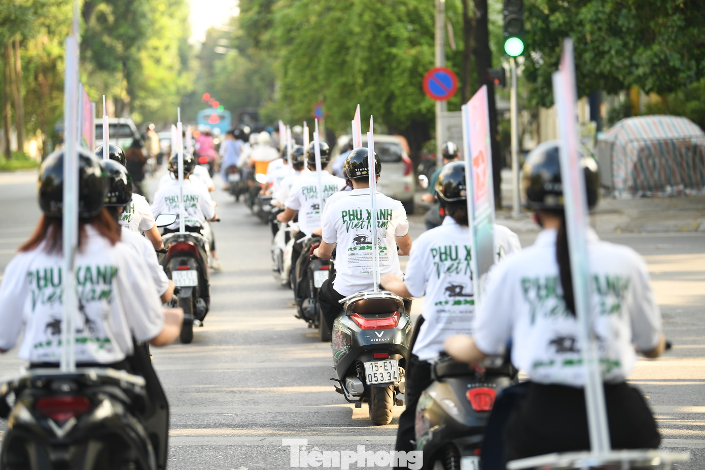 Bên cạnh đó, Ngày Thẻ Việt Nam 2024 đánh dấu lần đầu tiên có sự tham gia của UBND thành phố Hà Nội trong vai trò đồng chỉ đạo Hội thảo Hà Nội - thành phố thông minh và hệ sinh thái ngân hàng mở vào ngày 2/10.