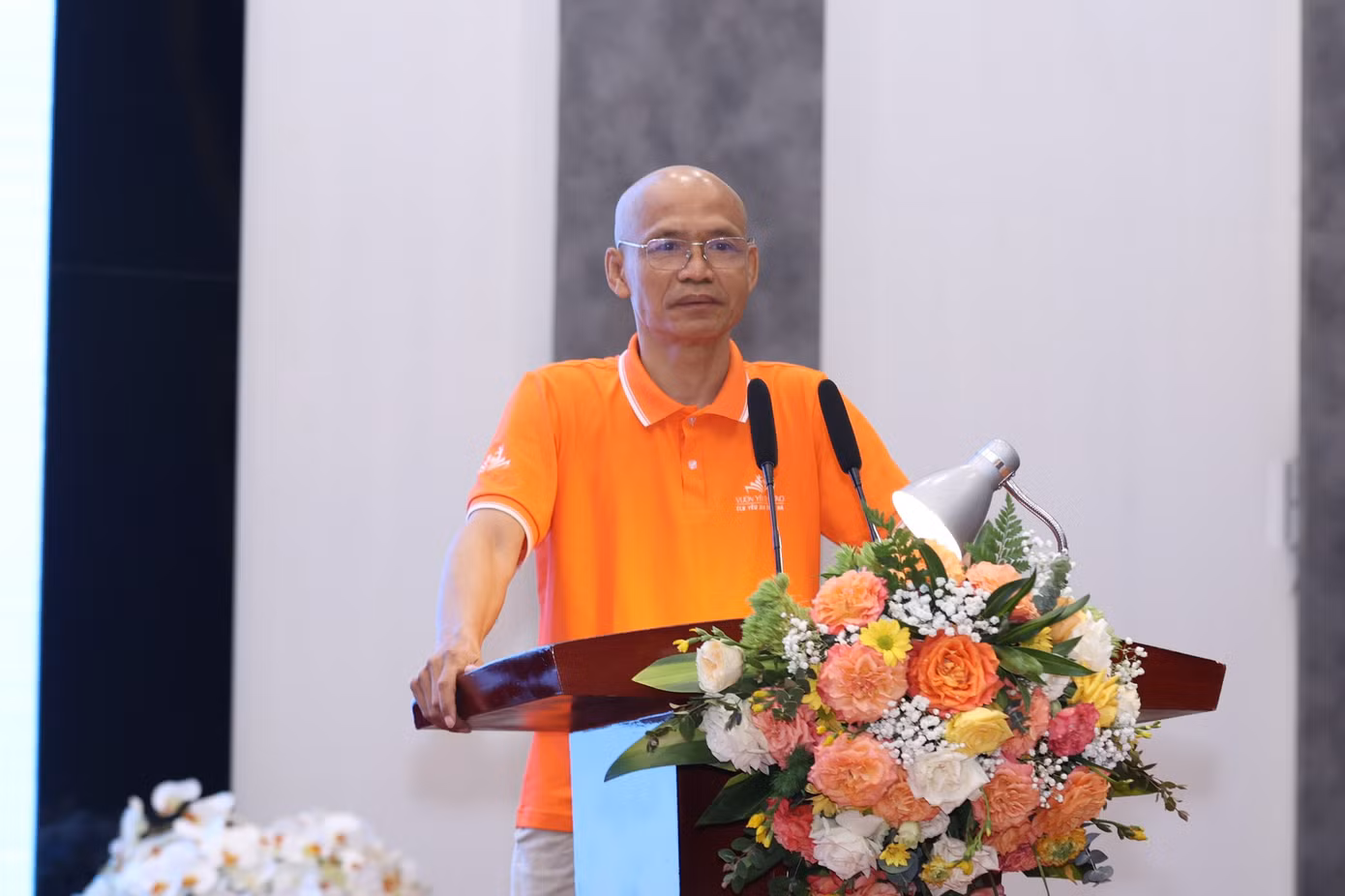 Ông Nguyễn Mạnh Hùng (Thaihabooks) bày tỏ sự lo lắng khi doanh thu của nhiều NXB còn thấp, nhiều NXB không có nổi một cuốn bán một triệu bản.