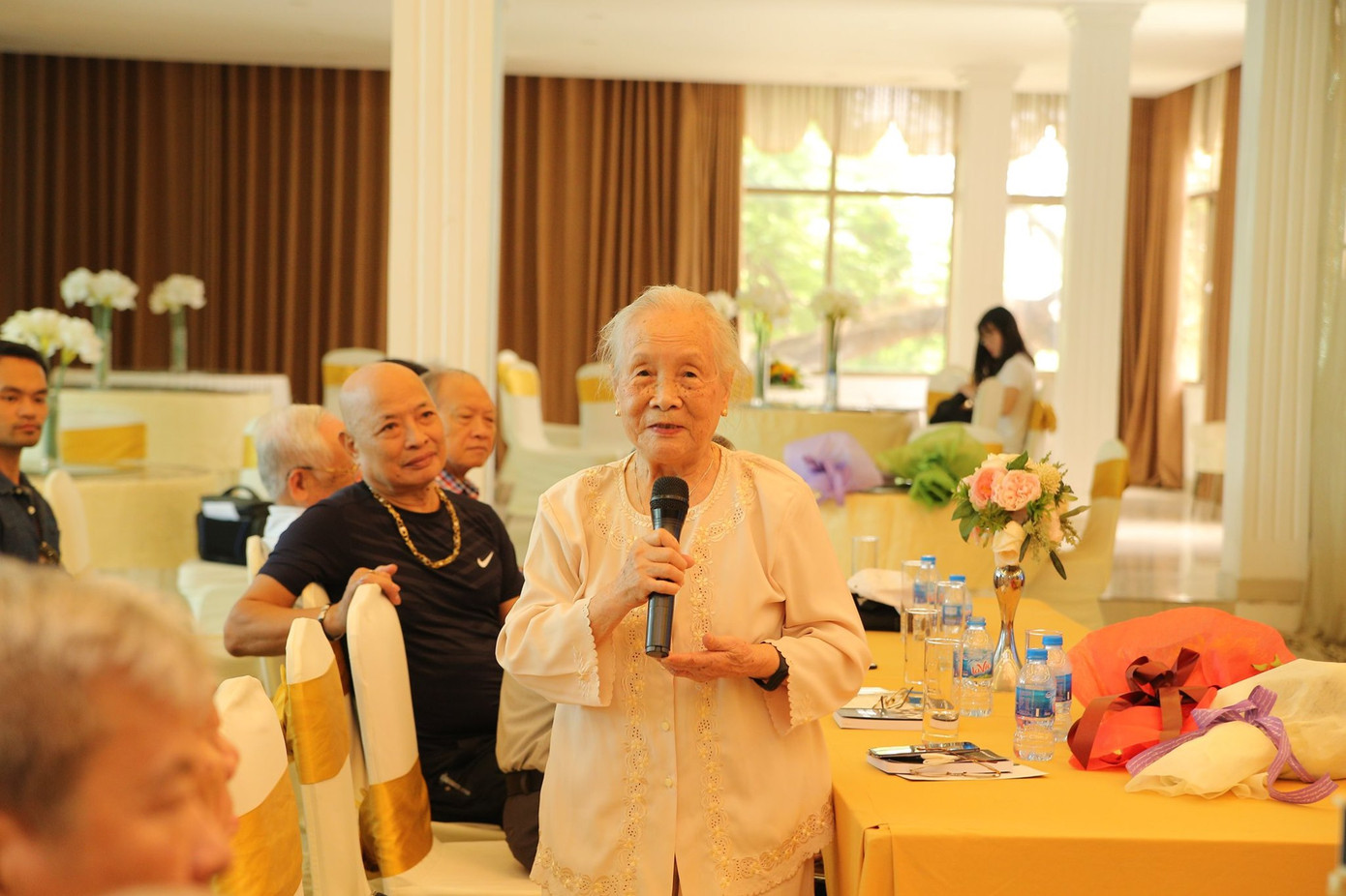 Sinh thời, cụ bà Doãn Ngọc Trâm sống tình cảm, khiêm tốn và giản dị. Sinh thời, cụ bà Doãn Ngọc Trâm sống tình cảm, khiêm tốn và giản dị.