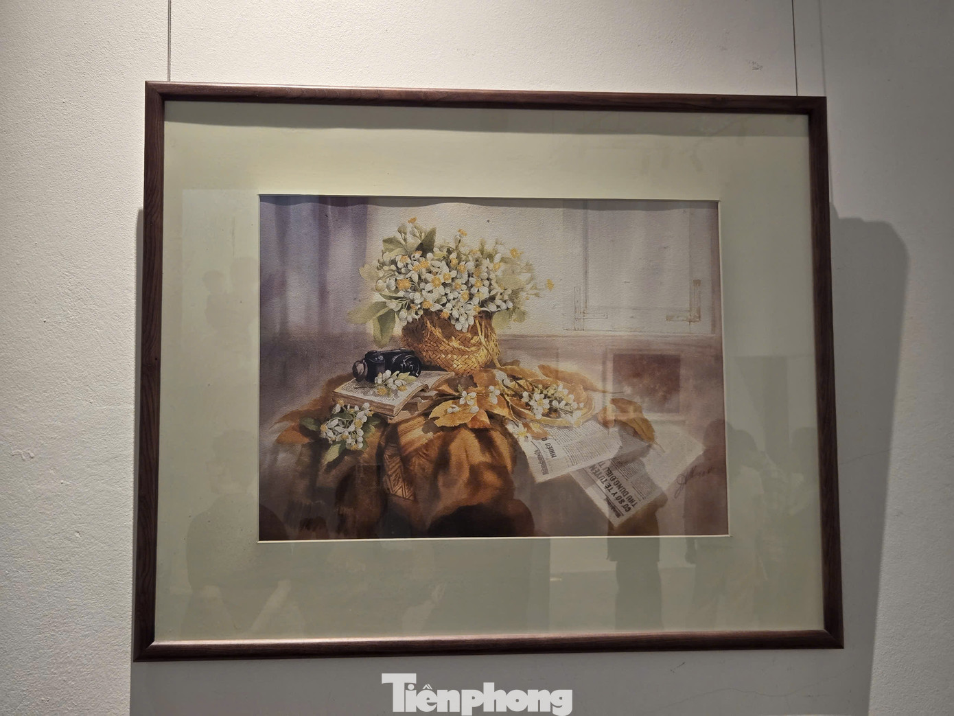 Triển lãm nghệ thuật Họa cam thảnh cảm được thực hiện nhằm huy động quyên góp vào quỹ giúp đỡ các nạn nhân chất độc màu da cam. Ảnh: Gia Linh. Triển lãm nghệ thuật Họa cam thảnh cảm được thực hiện nhằm huy động quyên góp vào quỹ giúp đỡ các nạn nhân chất độc màu da cam. Ảnh: Gia Linh.