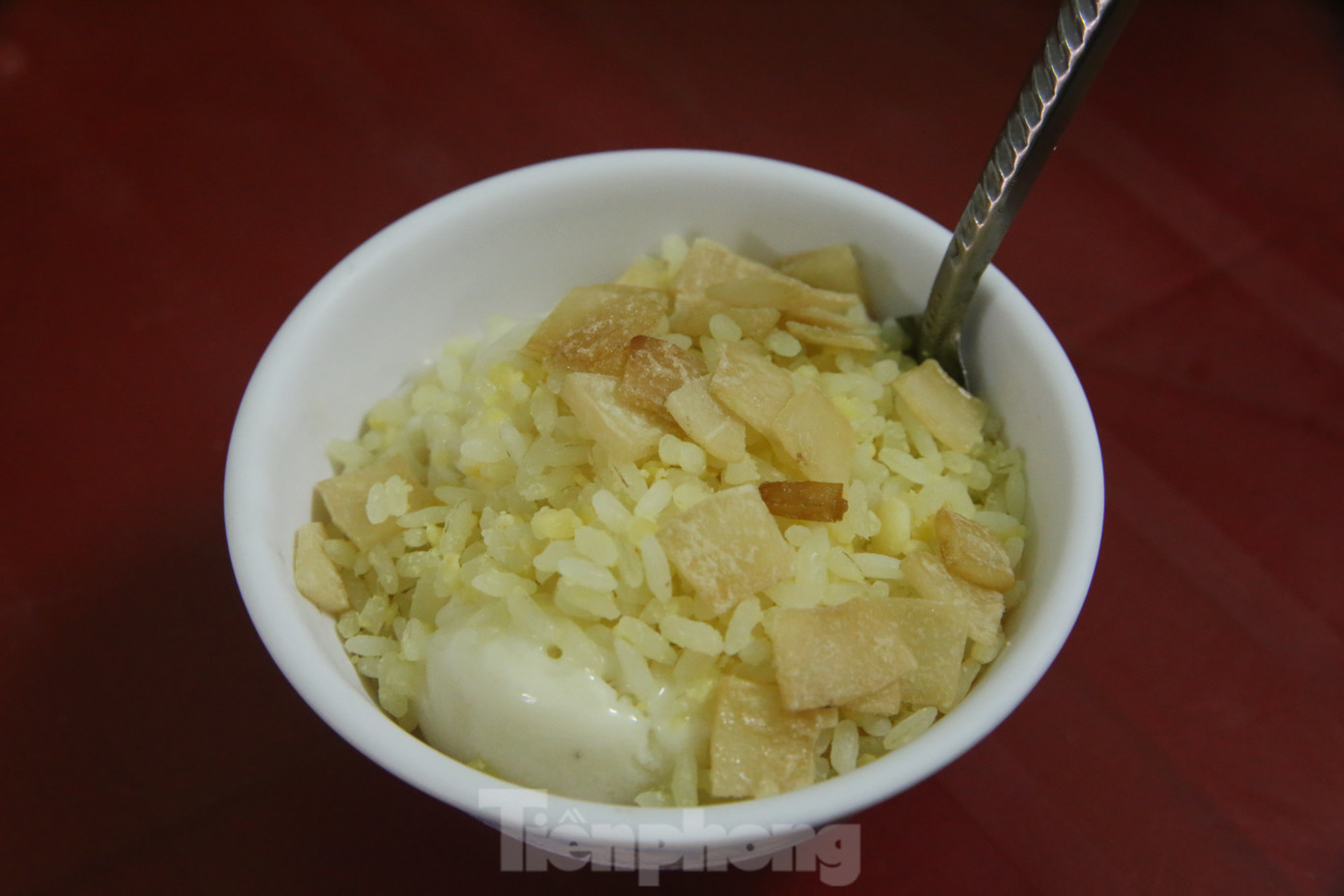 Xíu páo, kem xôi, kẹo Sìu Châu... là những món quà chiều được người dân Nam Định ưa thích. Xíu páo, kem xôi, kẹo Sìu Châu... là những món quà chiều được người dân Nam Định ưa thích.