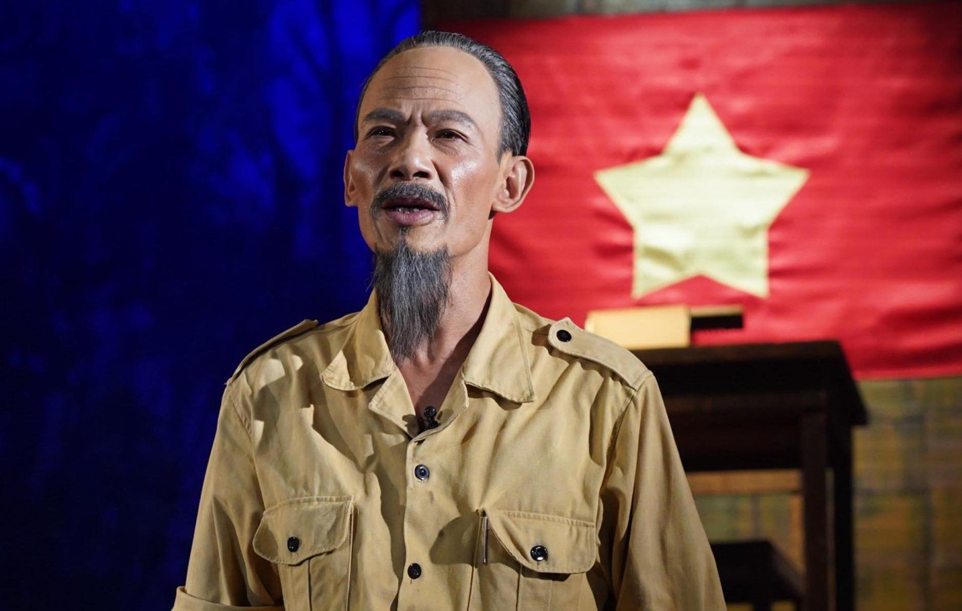 Vở chính luận Đêm trắng là một trong những tác phẩm đắt khách của Nhà hát Kịch Việt Nam trong năm 2024. Vở chính luận Đêm trắng là một trong những tác phẩm đắt khách của Nhà hát Kịch Việt Nam trong năm 2024.