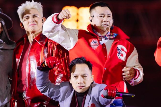 Năm 2024, NSND Tự Long để lại dấu ấn lớn trong lòng khán giả khi tham gia chương trình Anh trai vượt ngàn chông gai.