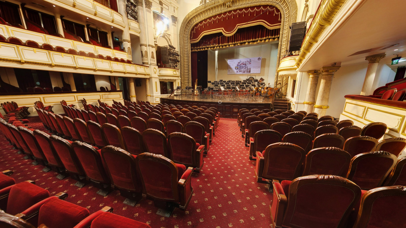 Sau khi hoàn thành trùng tu, những giá trị cơ bản về kiến trúc và mỹ thuật trang trí của nhà hát vẫn được giữ nguyên vẹn.