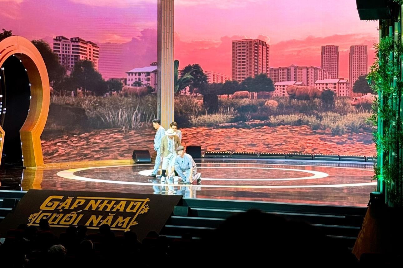 Format Táo Quân 2024không còn là buổi lên chầu, báo cáo công việc trong năm của các Táo mà sẽ là cuộc vi hành xuống hạ giới của Ngọc Hoàng. Format Táo Quân 2024không còn là buổi lên chầu, báo cáo công việc trong năm của các Táo mà sẽ là cuộc vi hành xuống hạ giới của Ngọc Hoàng.