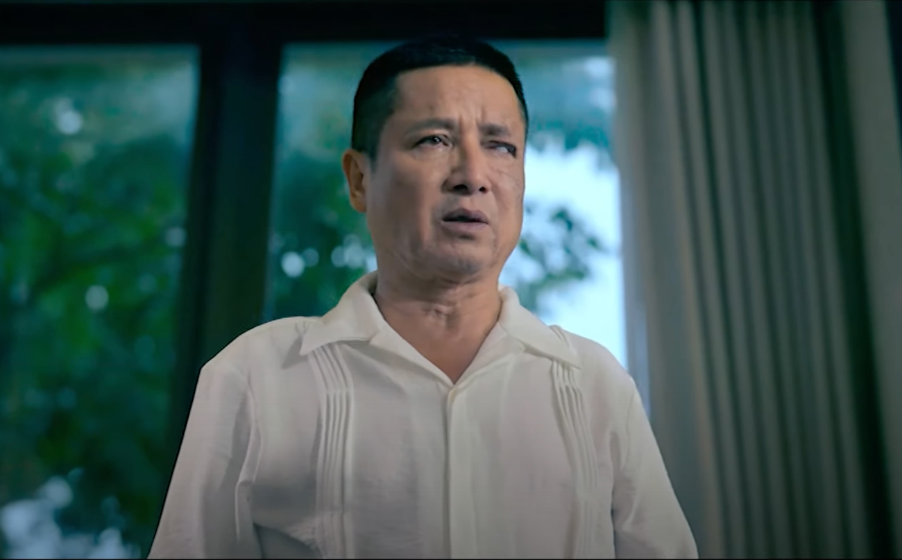 Những phân cảnh vây bắt ông trùm Hưng "khẹc" để lộ nhiều sạn. Những phân cảnh vây bắt ông trùm Hưng "khẹc" để lộ nhiều sạn.