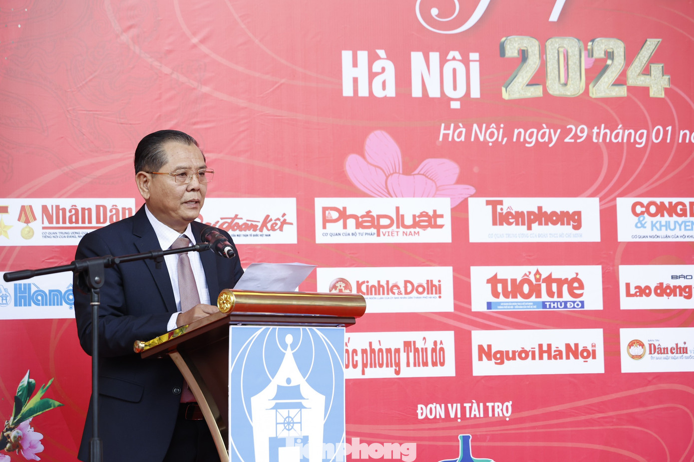 Phát biểu tại lễ khai mạc, ông Tô Quang Phán - Chủ tịch Hội Nhà báo TP. Hà Nội - khẳng định năm 2023 ngành báo chí Thủ đô đã chủ động khắc phục khó khăn, hoàn thành tốt nhiệm vụ chính trị được giao. Nhiều cơ quan báo chí thành phố đã tập trung đẩy mạnh công tác chuyển đổi số và thu được kết quả rất đáng khích lệ, tự hào.