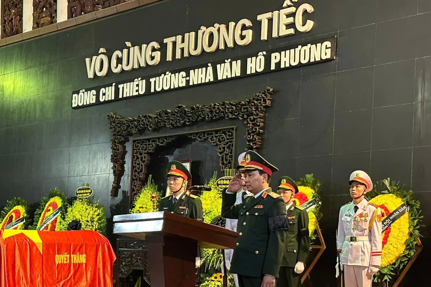 Lễ tang Thiếu tướng, nhà văn Hồ Phương được tổ chức long trọng sáng 8/1 tại Nhà tang lễ Bộ Quốc phòng (5 Trần Thánh Tông, Hà Nội).