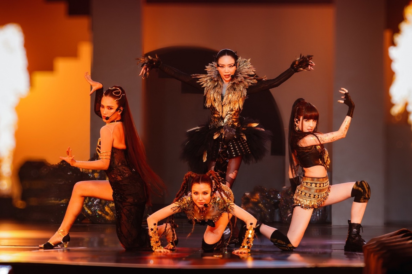 Những tiết mục trong công diễn 1 của Chị đẹp đạp gió gây ấn tượng lớn với khán giả. Những tiết mục trong công diễn 1 của Chị đẹp đạp gió gây ấn tượng lớn với khán giả.