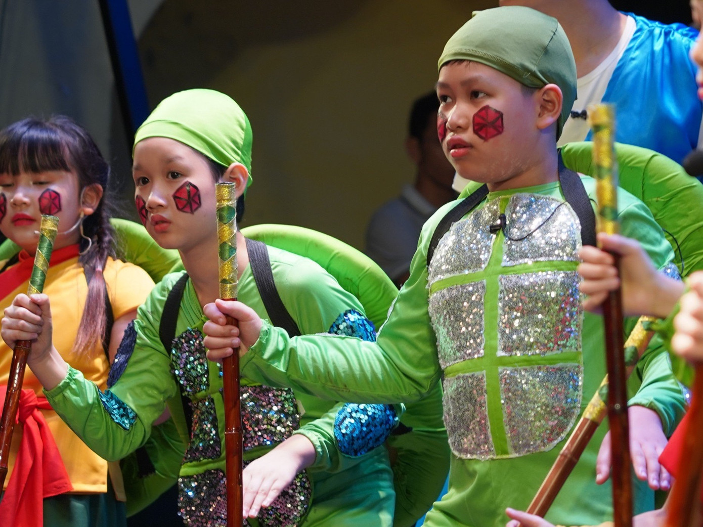 4 vở diễn được trao huy chương Vàng tại lễ bế mạc Liên hoan Nghệ thuật sân khấu toàn quốc dành cho thiếu niên, nhi đồng lần thứ nhất.