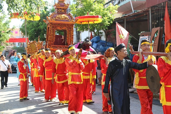Phần lễ trong lễ hội chọi trâu Đồ Sơn.