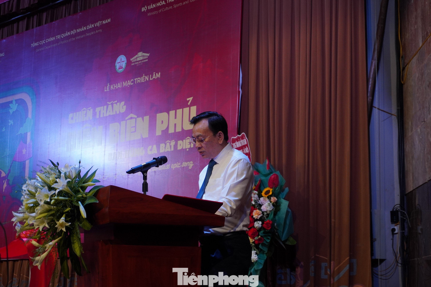 Ông Vũ Mạnh Hà - Giám đốc bảo tàng Hồ Chí Minh - khẳng định chiến thắng Điện Biên Phủ là một trong những mốc son chói lọi, được ghi vào lịch sử chống ngoại xâm của dân tộc Việt Nam. Chiến thắng này được ví như chiến thắng Bạch Đằng, Chi Lăng, Đống Đa trong thời đại Hồ Chí Minh và cũng là thắng lợi chung của các dân tộc bị áp bức trên toàn thế giới.