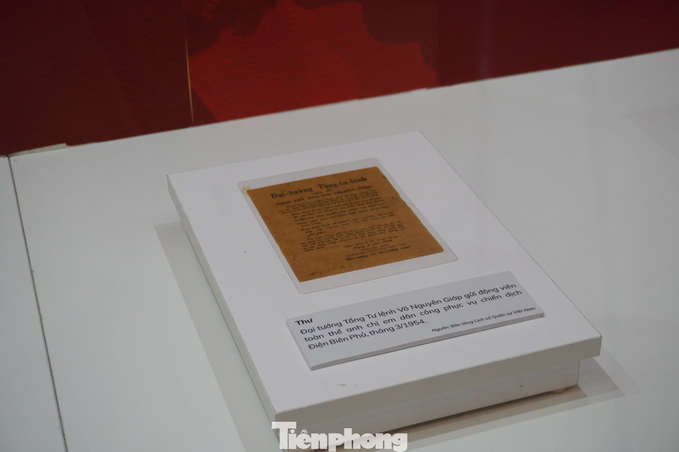 Các hiện vật được trưng bày lần này đều liên quan trực tiếp đến các sự kiện lịch sử góp phần tạo nên chiến thắng Điện Biên Phủ lừng lẫy.