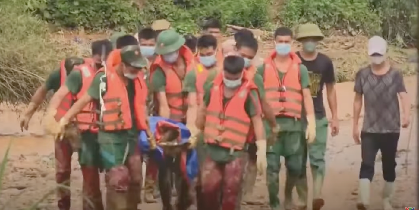 Những hình ảnh đau thương về thiệt hại của cơn bão khiến nhiều người thổn thức, xót xa.