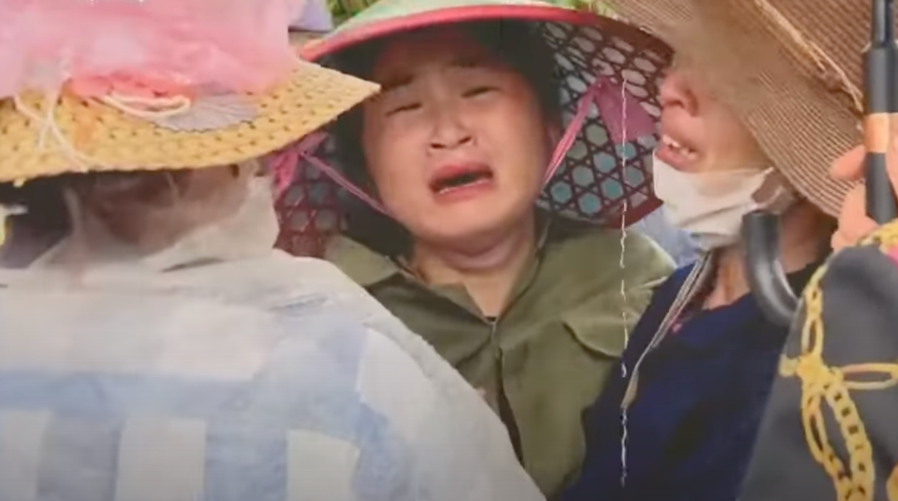 Những hình ảnh đau thương về thiệt hại của cơn bão khiến nhiều người thổn thức, xót xa.