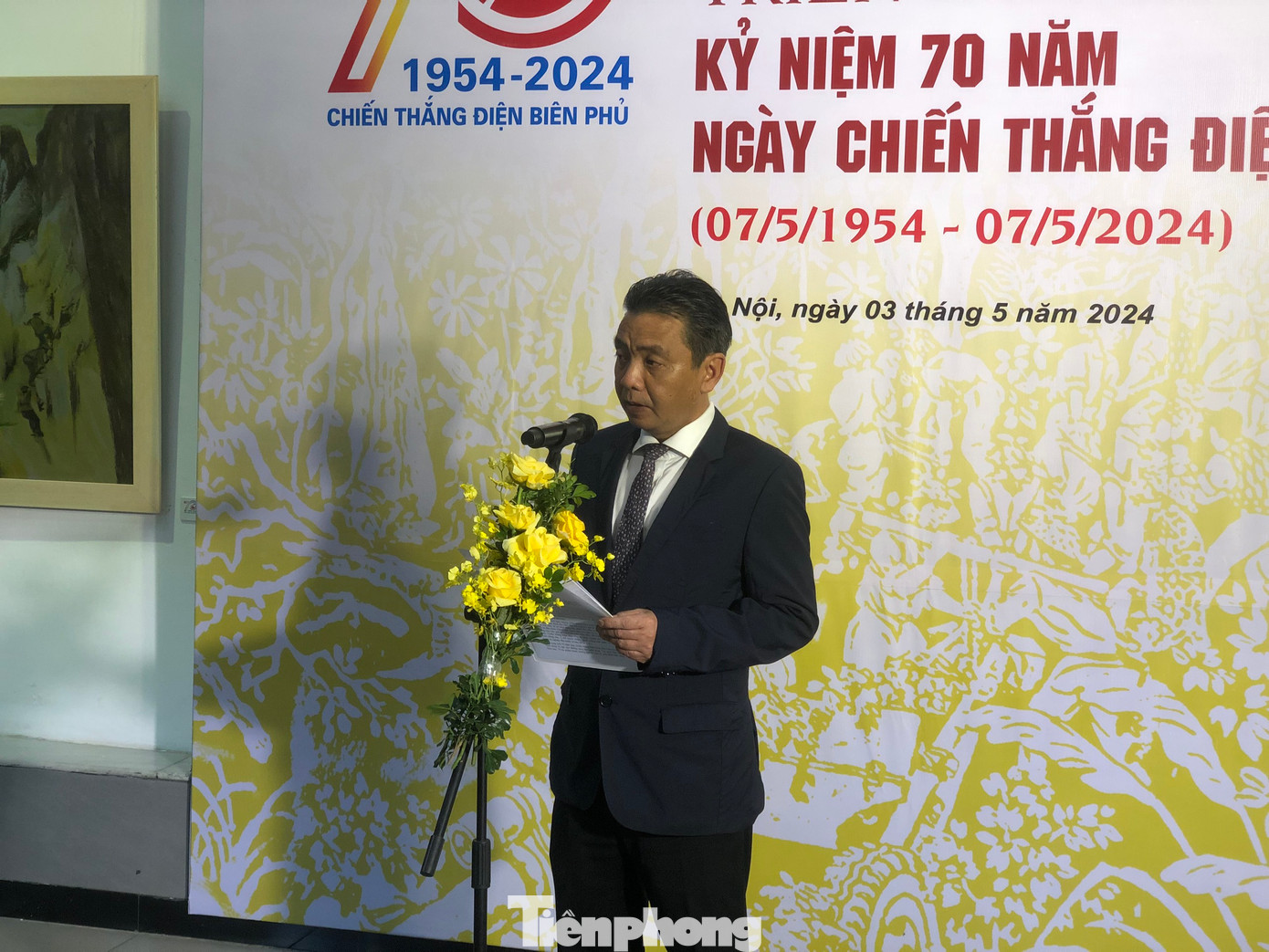 Phát biểu tại lễ khai mạc, Thứ trưởng Bộ VHTTDL Hoàng Đạo Cương nhấn mạnh triển lãm là dịp để công chúng ôn lại những bài học lịch sử dân tộc, phát huy tinh thần yêu nước thông qua sáng tạo các tác phẩm về đề tài chiến tranh, cách mạng. Thứ trưởng nhấn mạnh 70 năm trôi qua nhưng chiến thắng Điện Biên Phủ lừng lẫy năm châu, chấn động địa cầu vẫn còn nguyên giá trị, ý nghĩa lịch sử to lớn. Đây là mốc son chói lọi trong lịch sử Việt Nam.