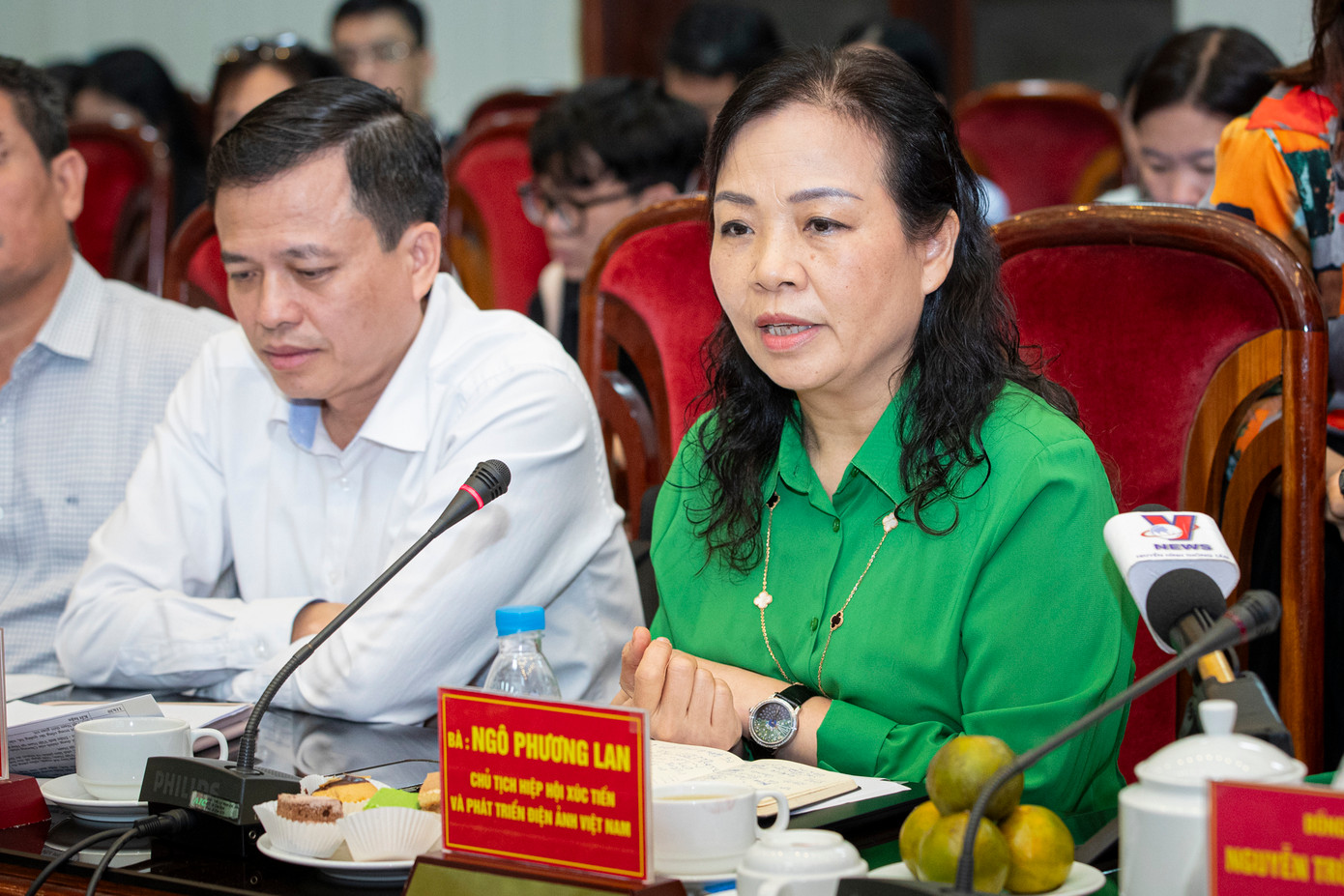 TS. Ngô Phương Lan - Chủ tịch Hiệp hội Xúc tiến phát triển điện ảnh Việt Nam - cho rằng còn một số vướng mắc về cơ chế trong việc thu hút các đoàn làm phim quốc tế đến Việt Nam. TS. Ngô Phương Lan - Chủ tịch Hiệp hội Xúc tiến phát triển điện ảnh Việt Nam - cho rằng còn một số vướng mắc về cơ chế trong việc thu hút các đoàn làm phim quốc tế đến Việt Nam.