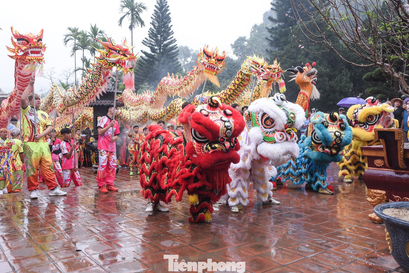 Phát biểu tại lễ khai hội, ông Đặng Văn Cảnh - Phó Chủ tịch UBND huyện Mỹ Đức, Trưởng Ban Tổ chức Lễ hội chùa Hương năm 2024 - nhấn mạnh lễ hội chùa Hương là một lễ hội giàu tính nhân văn, ý nghĩa tâm linh sâu sắc.